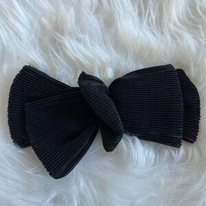 Textured Bow Hair Clip
